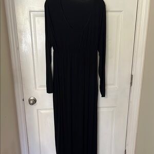 Simple Black Maxi Dress